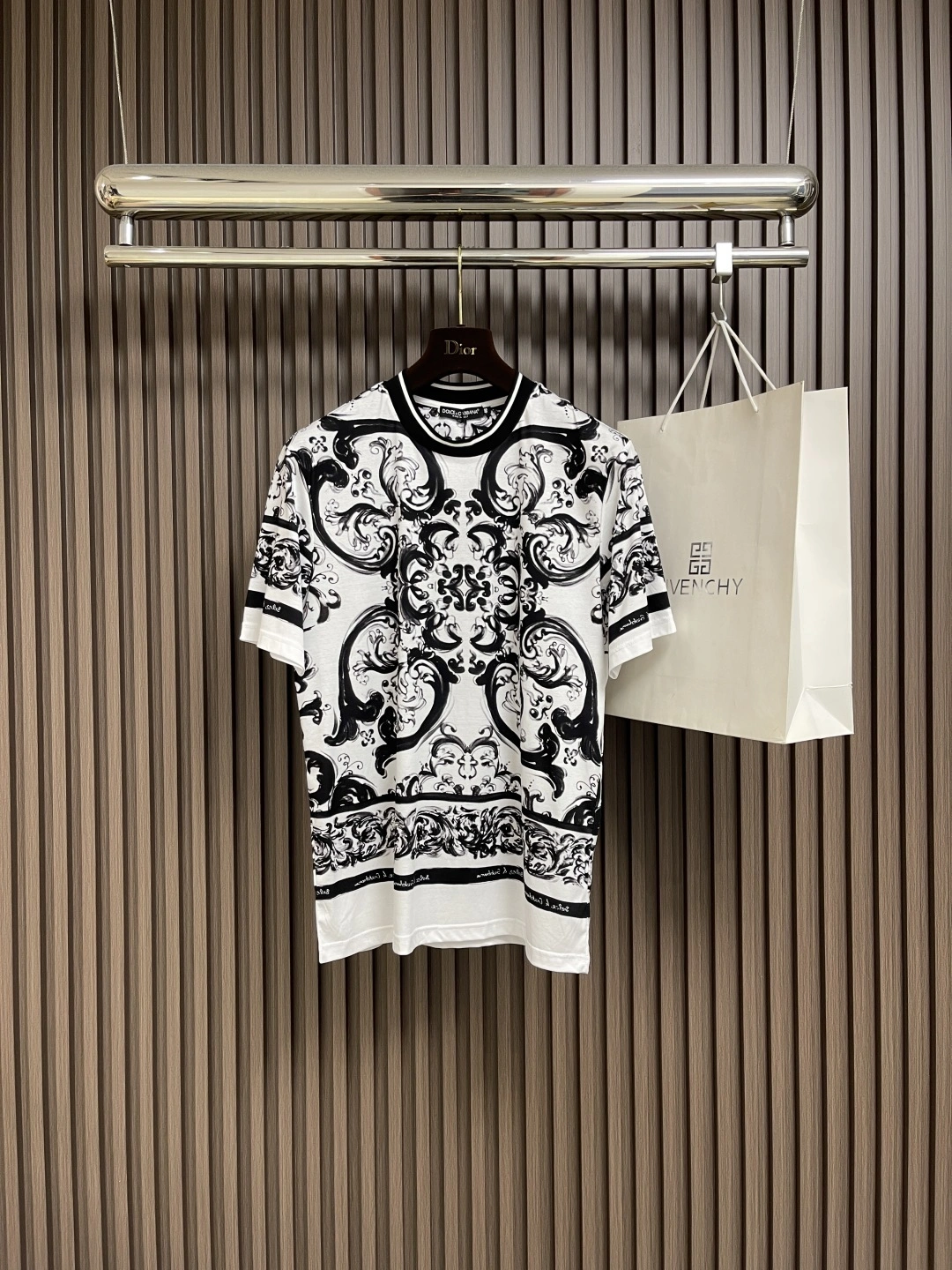 wg.luxury- 4o835& oversized item:E-F026H0421